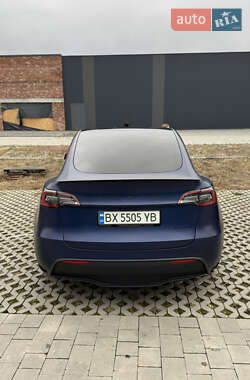 Позашляховик / Кросовер Tesla Model Y 2021 в 
