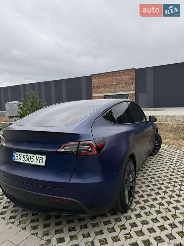 Внедорожник / Кроссовер Tesla Model Y 2021 в Хмельницком