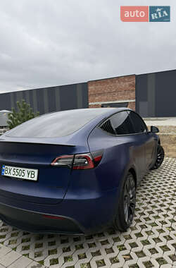 Позашляховик / Кросовер Tesla Model Y 2021 в 