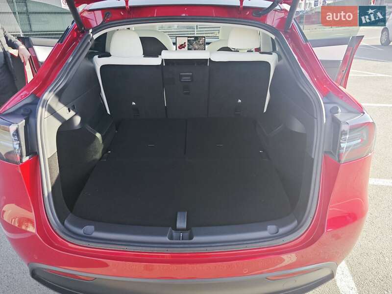 Позашляховик / Кросовер Tesla Model Y 2022 в Львові