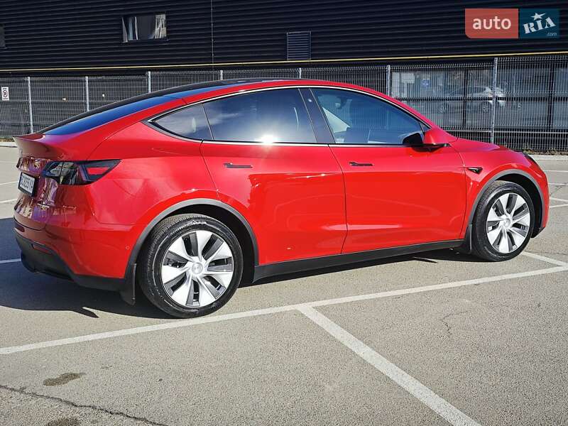 Позашляховик / Кросовер Tesla Model Y 2022 в Львові