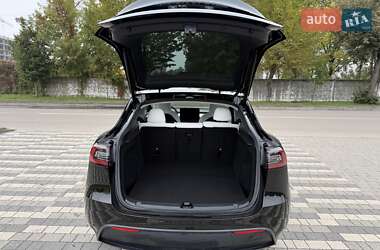 Позашляховик / Кросовер Tesla Model Y 2023 в 