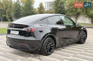 Позашляховик / Кросовер Tesla Model Y 2023 в 