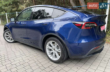 Позашляховик / Кросовер Tesla Model Y 2021 в 