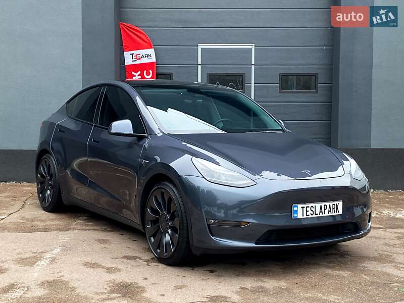 Позашляховик / Кросовер Tesla Model Y 2022 в Києві