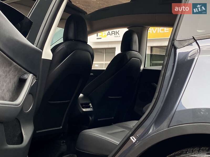 Позашляховик / Кросовер Tesla Model Y 2022 в Києві