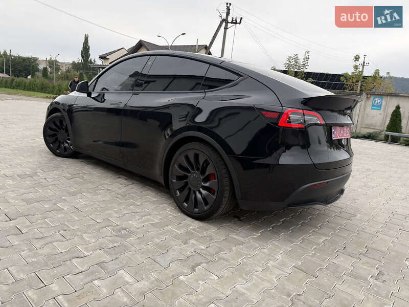 Внедорожник / Кроссовер Tesla Model Y 2021 в Могилев-Подольске