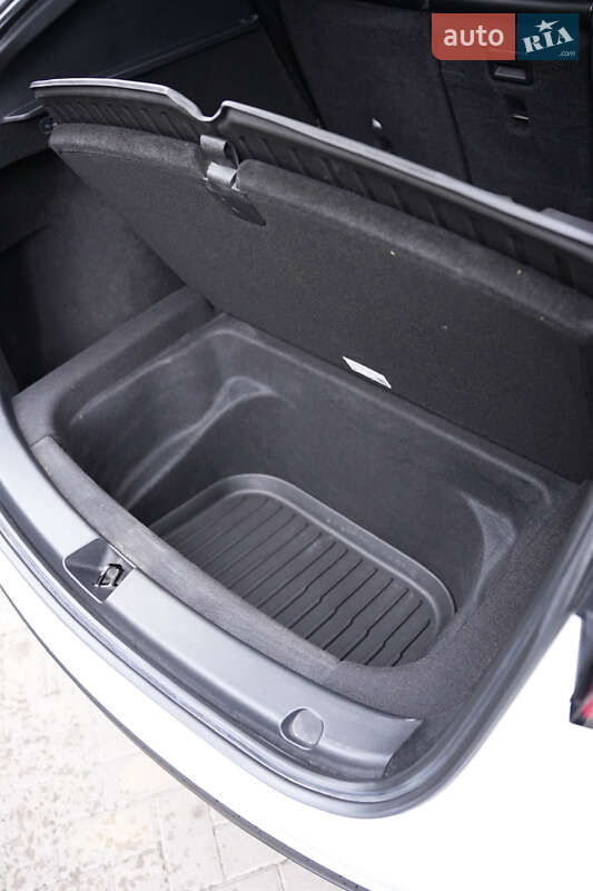 Внедорожник / Кроссовер Tesla Model Y 2022 в Виннице фото 15 Внедорожник / Кроссовер Tesla Model Y 2022 в Виннице