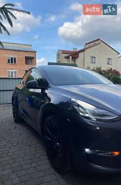 Позашляховик / Кросовер Tesla Model Y 2020 в 