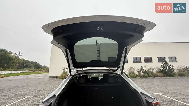 Внедорожник / Кроссовер Tesla Model Y 2022 в Луцке