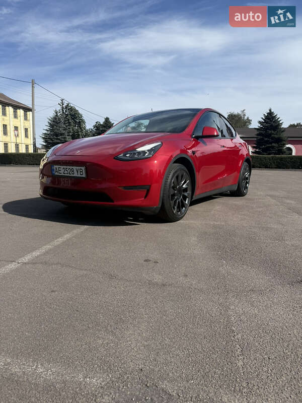 Позашляховик / Кросовер Tesla Model Y 2022 в 