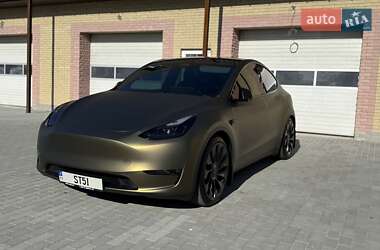 Внедорожник / Кроссовер Tesla Model Y 2024 в 