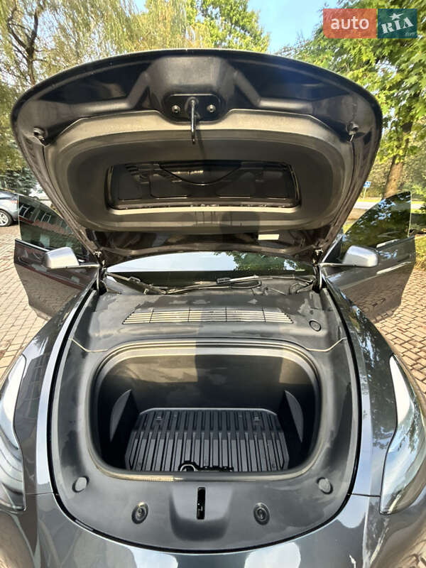 Внедорожник / Кроссовер Tesla Model Y 2023 в Долине