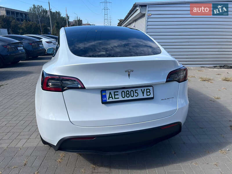 Внедорожник / Кроссовер Tesla Model Y 2024 в Днепре