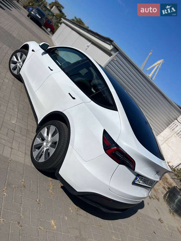 Внедорожник / Кроссовер Tesla Model Y 2024 в Днепре