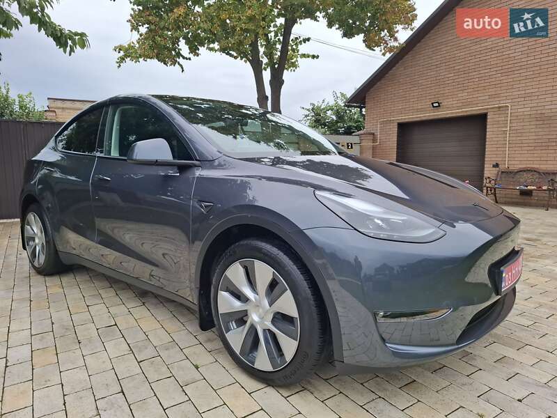 Позашляховик / Кросовер Tesla Model Y 2023 в Києві