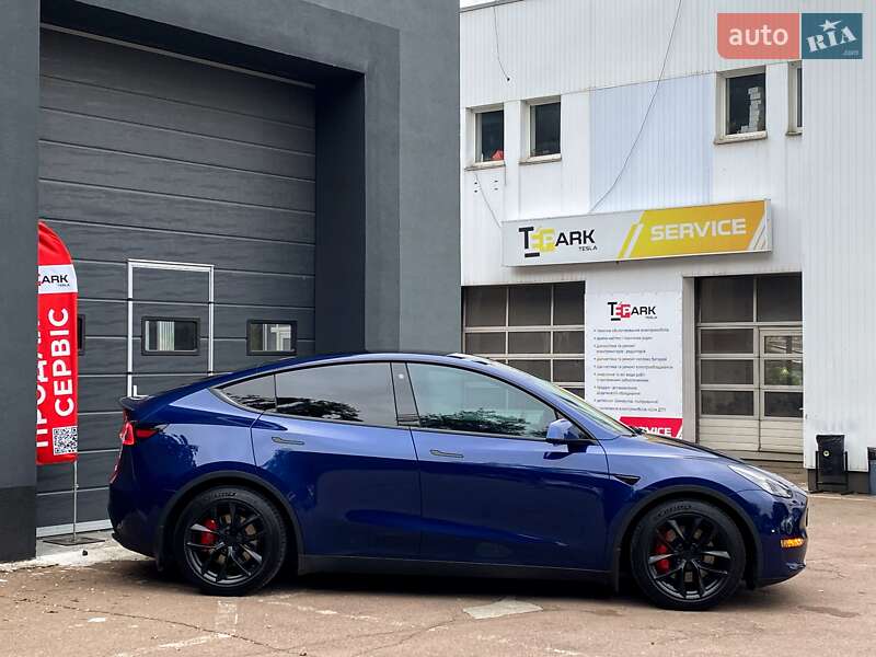 Позашляховик / Кросовер Tesla Model Y 2021 в Києві