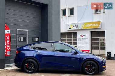 Позашляховик / Кросовер Tesla Model Y 2021 в 