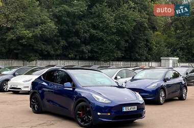 Позашляховик / Кросовер Tesla Model Y 2021 в 