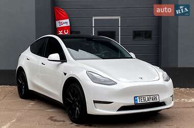 Позашляховик / Кросовер Tesla Model Y 2023 в 