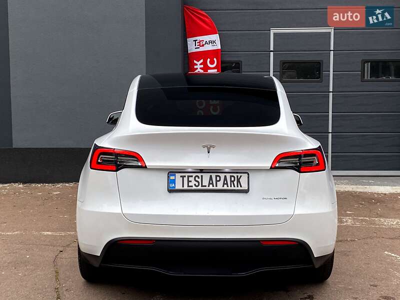 Внедорожник / Кроссовер Tesla Model Y 2023 в Киеве