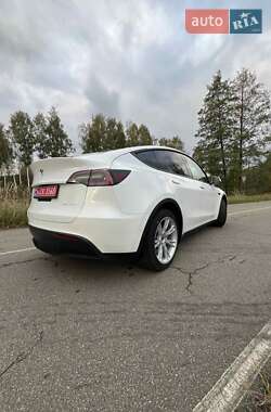 Внедорожник / Кроссовер Tesla Model Y 2021 в Киеве