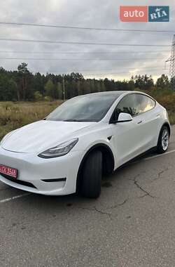 Внедорожник / Кроссовер Tesla Model Y 2021 в Киеве