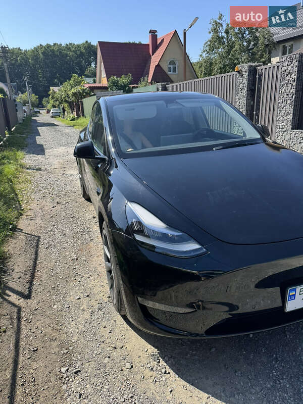 Tesla Model Y 2022