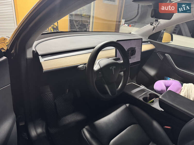 Позашляховик / Кросовер Tesla Model Y 2022 в Хмельницькому