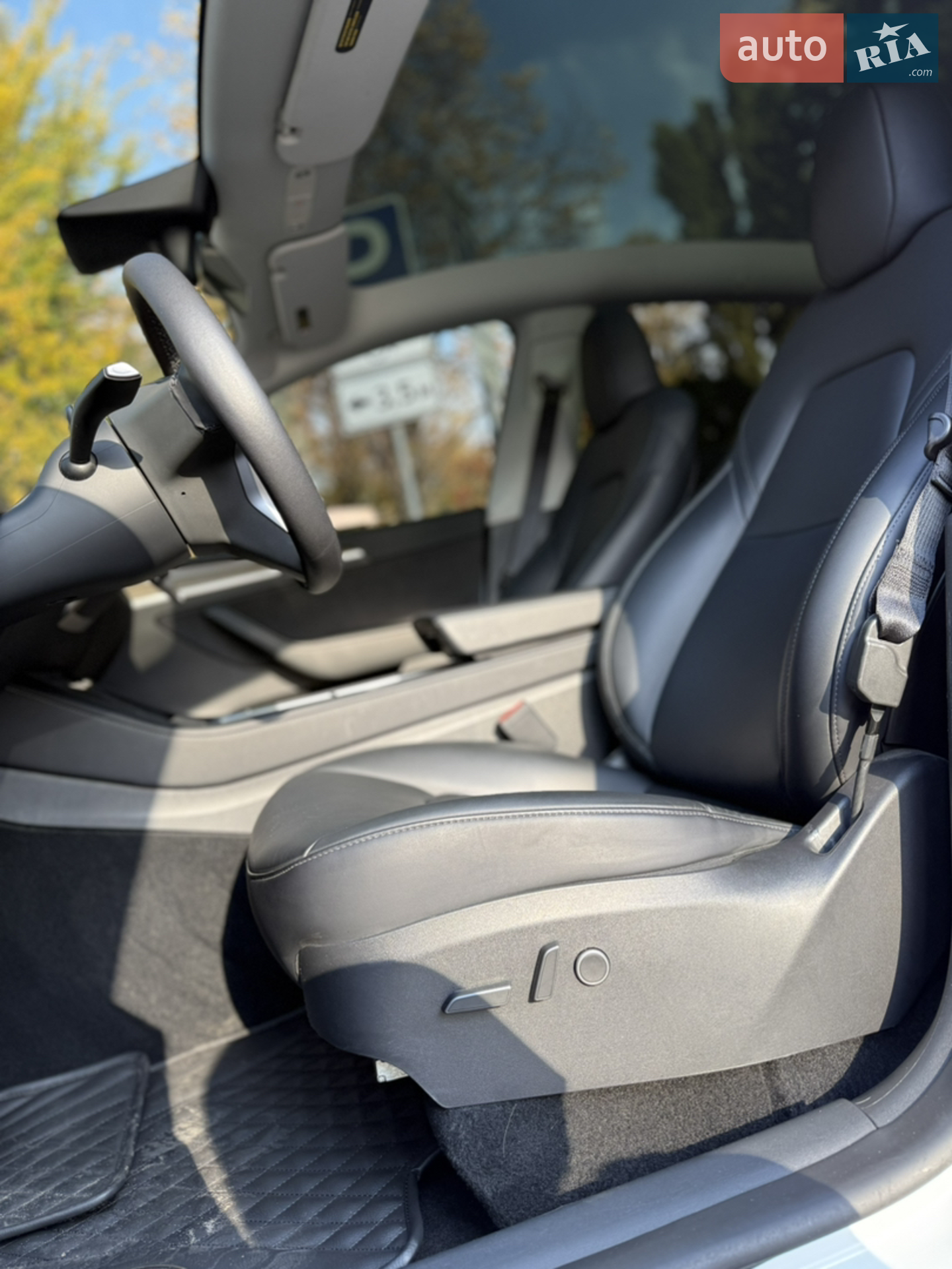 2022 Tesla Model Y - мініатюра 8