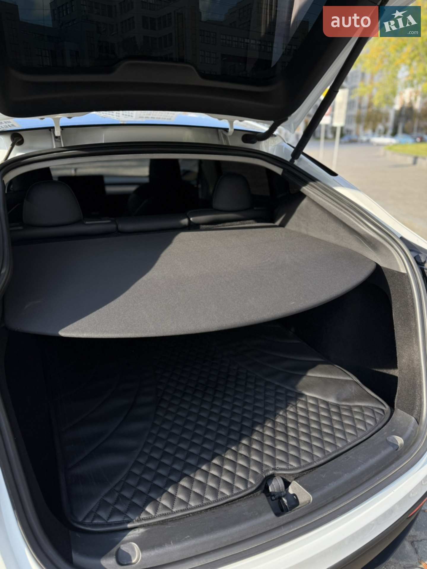 2022 Tesla Model Y - мініатюра 13