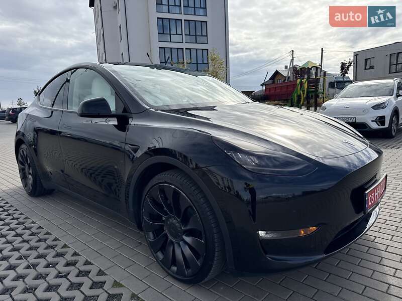 Внедорожник / Кроссовер Tesla Model Y 2022 в Луцке
