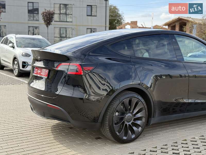 Внедорожник / Кроссовер Tesla Model Y 2022 в Луцке