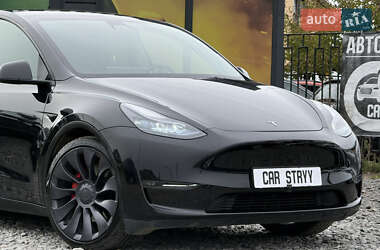 Позашляховик / Кросовер Tesla Model Y 2021 в 