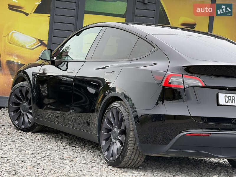 Позашляховик / Кросовер Tesla Model Y 2021 в Стрию