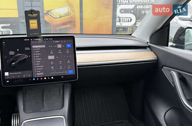 Позашляховик / Кросовер Tesla Model Y 2021 в 