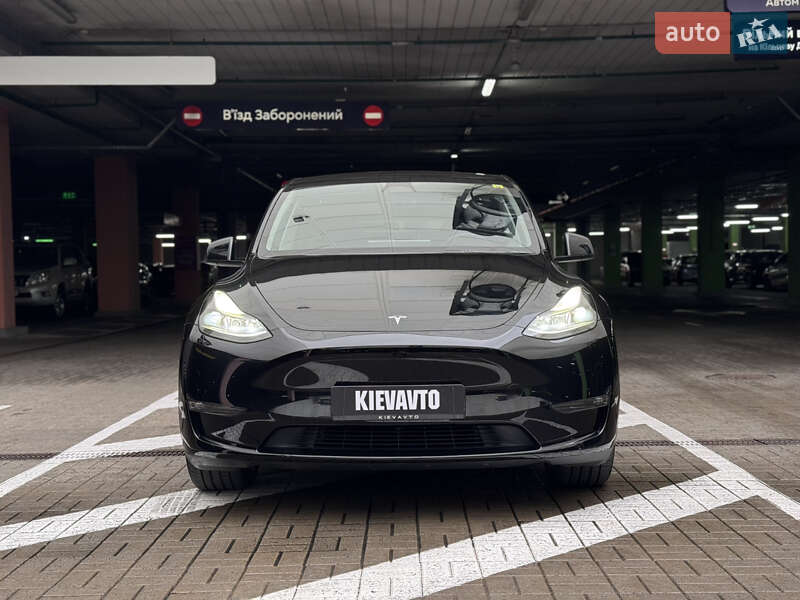 Внедорожник / Кроссовер Tesla Model Y 2023 в Киеве