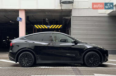 Внедорожник / Кроссовер Tesla Model Y 2023 в 