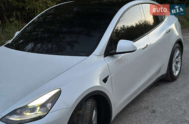 Позашляховик / Кросовер Tesla Model Y 2021 в 