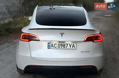 Позашляховик / Кросовер Tesla Model Y 2021 в 