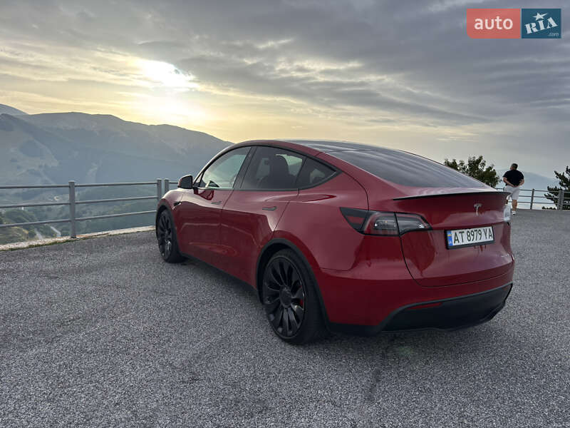 Позашляховик / Кросовер Tesla Model Y 2023 в Калуші