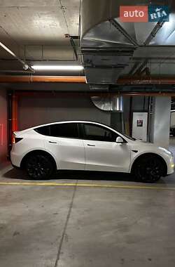 Позашляховик / Кросовер Tesla Model Y 2022 в 