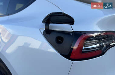 Внедорожник / Кроссовер Tesla Model Y 2020 в 
