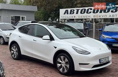 Позашляховик / Кросовер Tesla Model Y 2021 в 