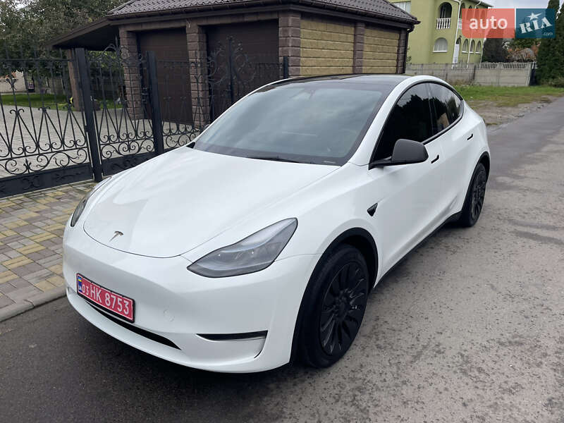 Внедорожник / Кроссовер Tesla Model Y 2023 в Луцке