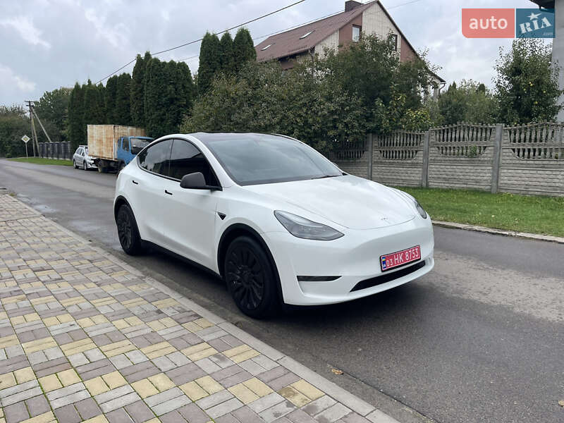 Внедорожник / Кроссовер Tesla Model Y 2023 в Луцке
