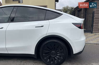 Внедорожник / Кроссовер Tesla Model Y 2023 в 