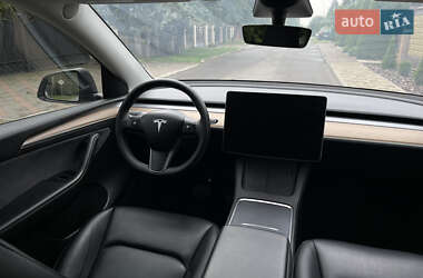 Внедорожник / Кроссовер Tesla Model Y 2023 в 