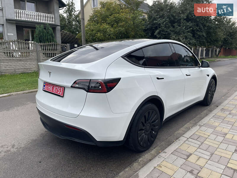 Внедорожник / Кроссовер Tesla Model Y 2023 в Луцке