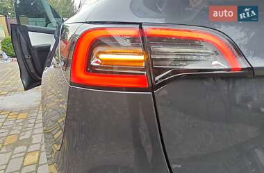 Позашляховик / Кросовер Tesla Model Y 2022 в 